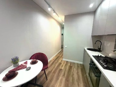 Продается 2-комн. квартира, 52 м²