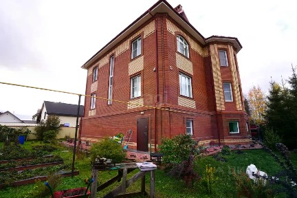 Продается 3-этажный дом, 367,7 м²