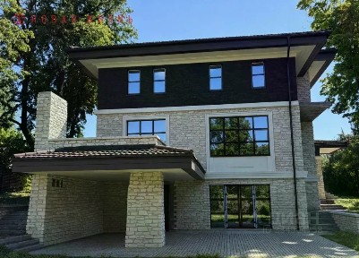 Продается 3-этажный коттедж, 427,5 м²