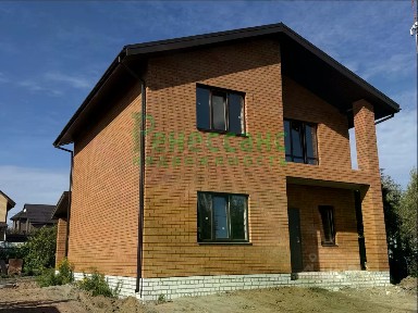Продается 2-этажный дом, 140 м²