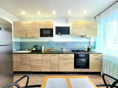 Продается 3-комн. квартира, 94 м²