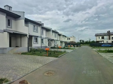 Продается 2-этажный таунхаус, 105 м²