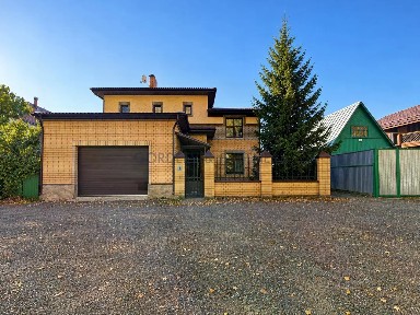 Продается 2-этажный дом, 250 м²