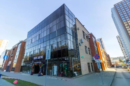 Сдается 2-комн. квартира, 80,9 м²