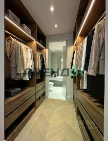 Сдается 4-комн. квартира, 140 м²