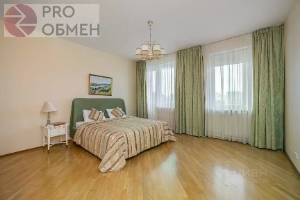 Сдается 4-комн. квартира, 145,1 м²