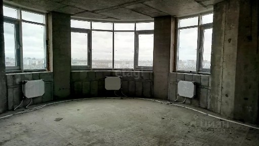 Продается 3-комн. квартира, 132 м²