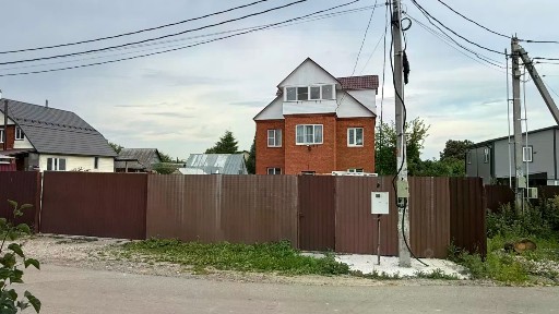 Продается 3-этажный дом, 295,8 м²