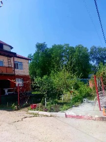 Продается 3-этажный дом, 250 м²