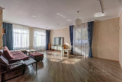 Продается 2-этажный коттедж, 260 м²
