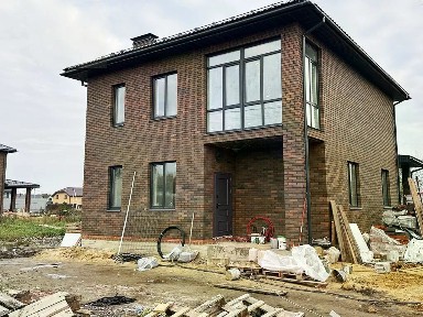Продается 2-этажный дом, 180 м²