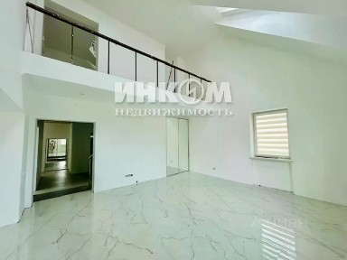 Продается 3-этажный дом, 378,5 м²