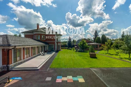 Продается 3-этажный дом, 195,5 м²