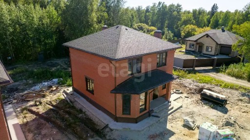 Продается 2-этажный дом, 140 м²