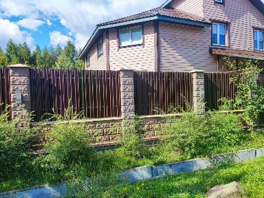 Продается 3-этажный дом, 274 м²