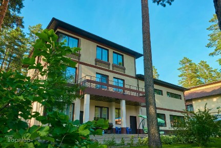 Продается 3-этажный коттедж, 600 м²