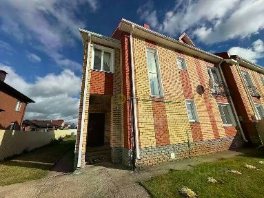 Продается 2-этажный таунхаус, 133,2 м²