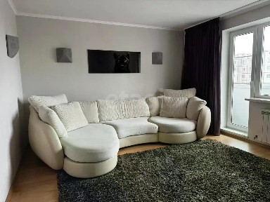 Продается 4-комн. квартира, 93 м²