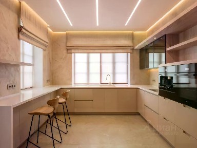 Сдается 3-этажный коттедж, 250 м²