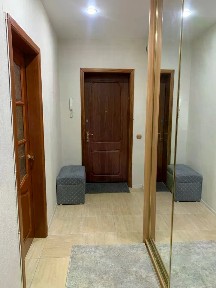 Омская область, Омск, Кировский, мкр. 6-й, ул. Перелета, 18
