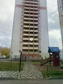 Продается 2-комн. квартира, 56,3 м²