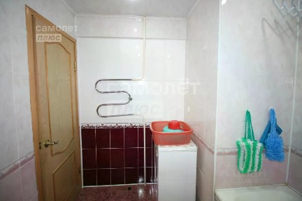Продается 4-комн. квартира, 76,4 м²