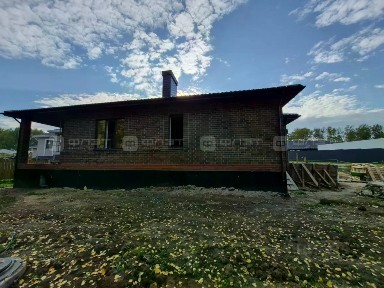 Продается 1-этажный дом, 160 м²