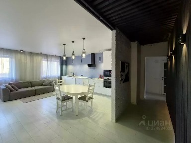Продается 3-комн. квартира, 101,8 м²