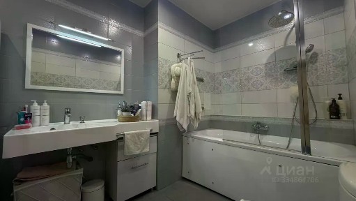 Продается 2-комн. квартира, 74,2 м²