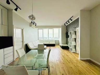 Продается 3-комн. квартира, 88 м²