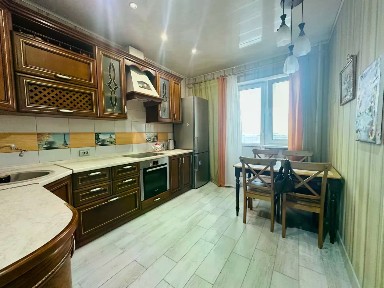 Продается 2-комн. квартира, 55 м²