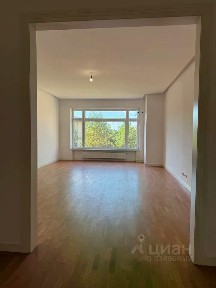 Продается 1-комн. квартира, 112 м²
