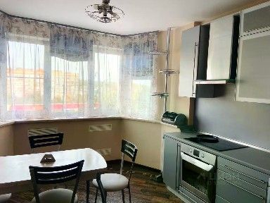 Продается 2-комн. квартира, 60 м²