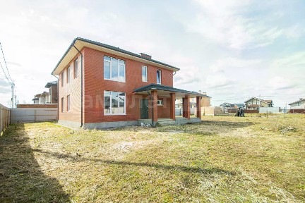 Продается 2-этажный дом, 204,1 м²