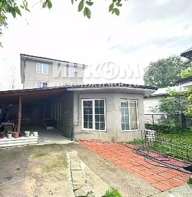 Продается 2-этажный дом, 297,5 м²