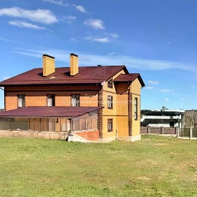 Продается 3-этажный дом, 424 м²