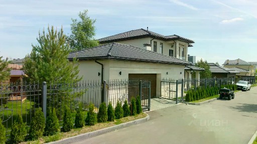 Продается 2-этажный дом, 500 м²