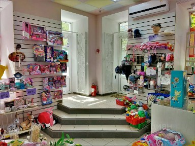Продается торговая площадь, 131 м²