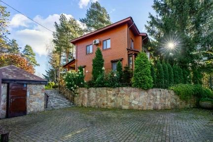 Продается 2-этажный коттедж, 221,3 м²