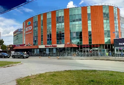 Сдается помещение свободного назначения, 140 - 701 м²