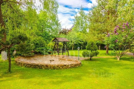 Сдается 3-этажный дом, 300 м²