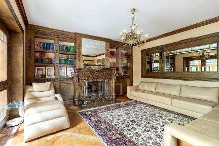 Сдается 3-этажный коттедж, 850 м²