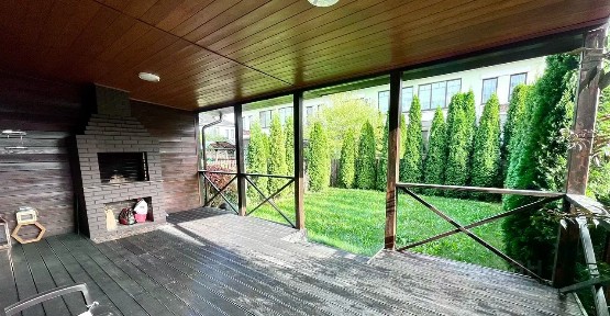 Сдается 3-этажный таунхаус, 240 м²