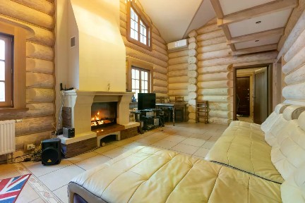 Сдается 2-этажный дом, 170 м²