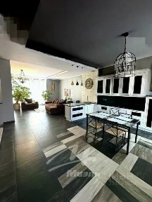 Сдается 2-этажный таунхаус, 220 м²