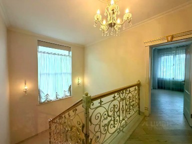 Сдается 2-этажный таунхаус, 175 м²