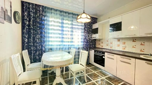 Продается 2-комн. квартира, 58 м²