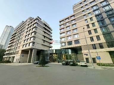 Продается торговая площадь, 210 м²