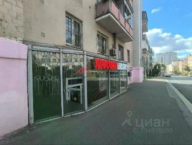 Продается торговая площадь, 147 м²