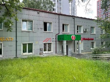 Продается торговая площадь, 866 м²